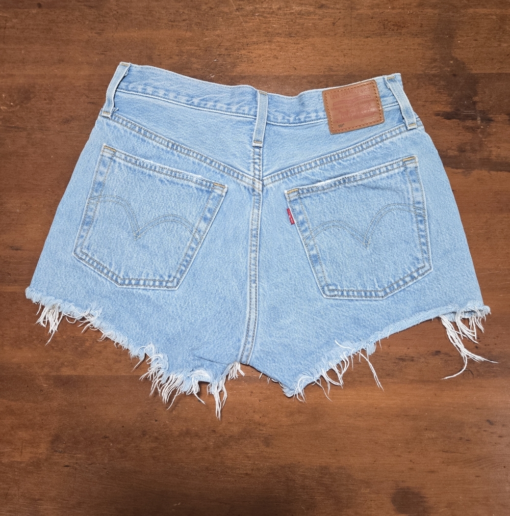 Levis 501 Button Fly High Rise Distressed Daisy Duke Denim Jean Shorts Blue 26
